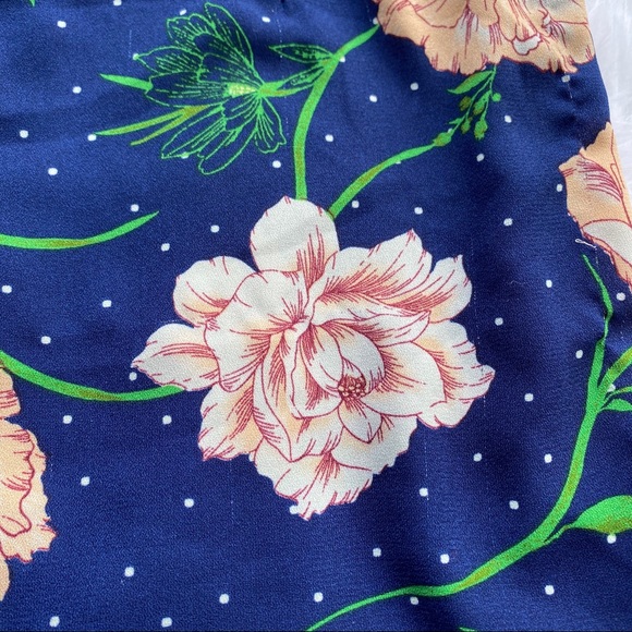 Forever21 blue floral romper size small - Picture 7 of 10